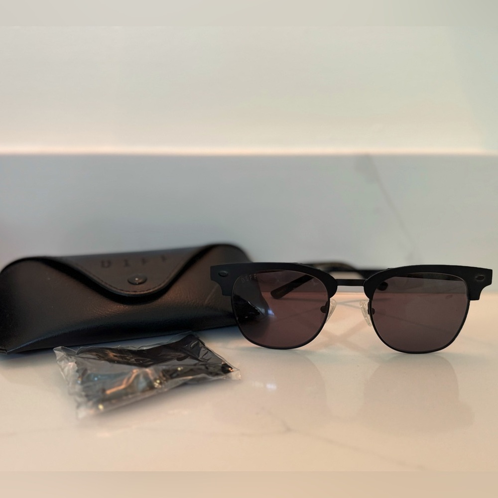 DIFF black club master style sunglasses